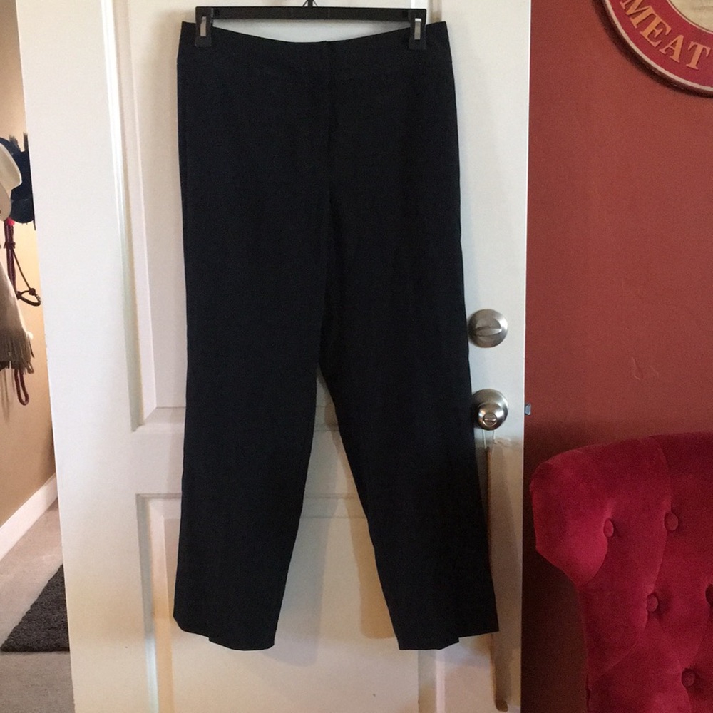 Women’s black trousers.